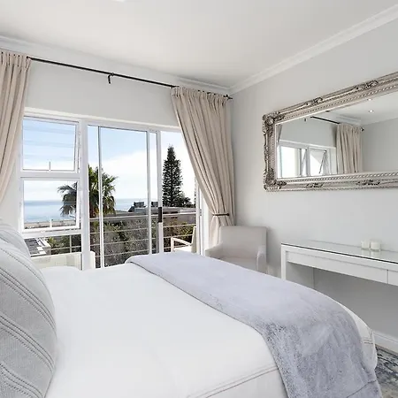 Stunning Sea View Apartment - Camps Bay Cape Town Exterior photo
