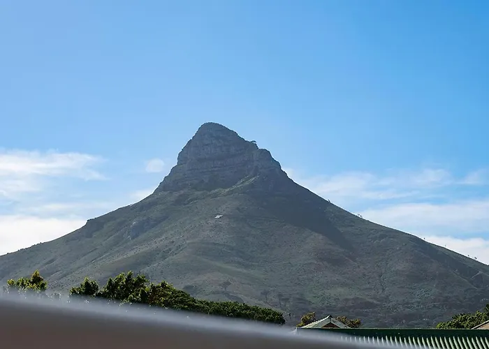 Stunning Sea View Apartment - Camps Bay