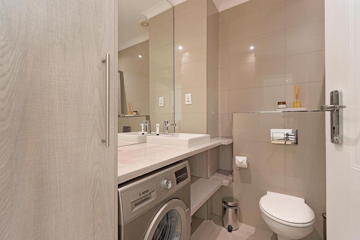 Stunning Sea View - Camps Bay Apartment *