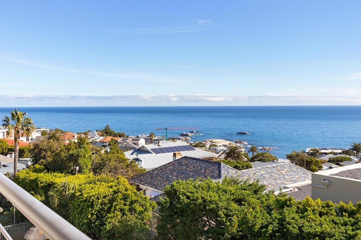 Stunning Sea View - Camps Bay Apartment *